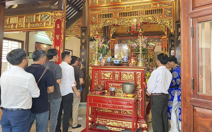 Trăm năm đất tổ kim hoàn: Lễ giỗ tổ nghề 'nâng cấp' thành lễ hội?