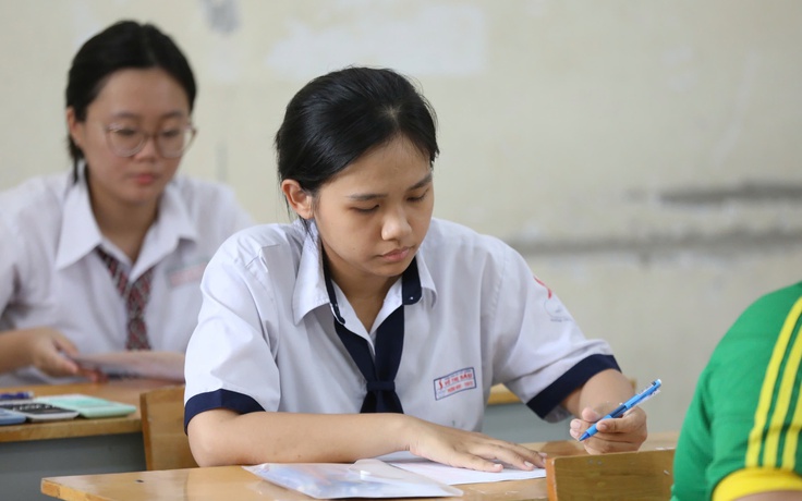 Thi tốt nghiệp THPT 2026: Xem gợi ý giải đề thi môn sinh học tại đây