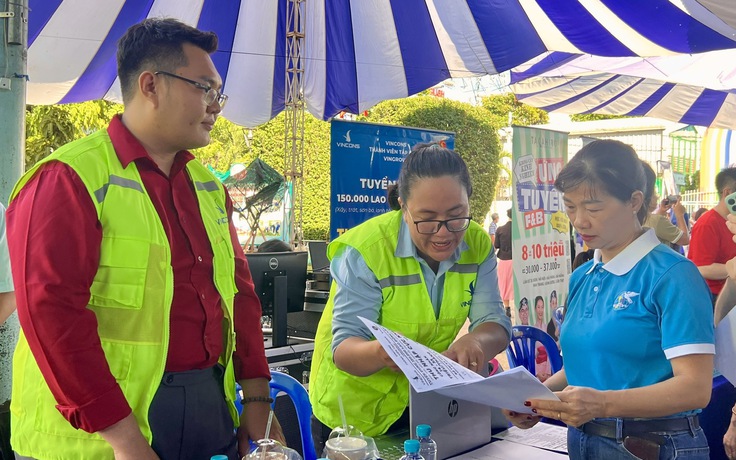 Sàn giao dịch việc làm: Hơn 6.000 vị trí tuyển dụng, mới 83 lao động đăng ký
