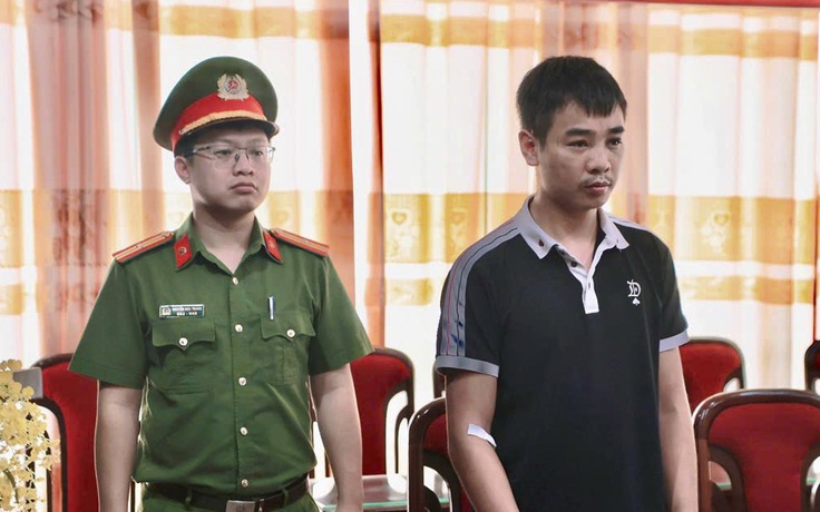  Bắt bị can quậy phá tại trụ sở công an xã, hành hung cán bộ