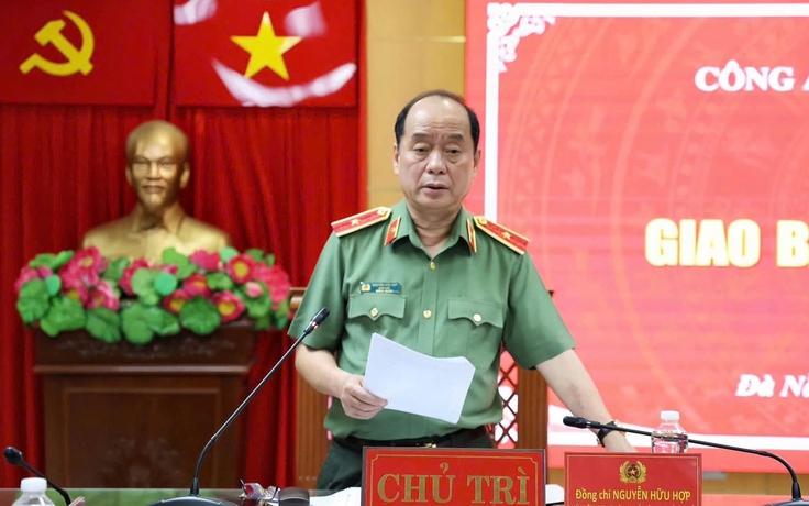 Thiếu tướng Nguyễn Hữu Hợp: Mạnh tay truy quét hàng giả, ma túy trong mùa lễ hội