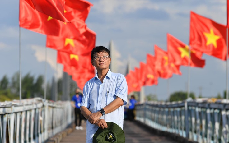 Nhà báo Huỳnh Dũng Nhân: Năng lượng sống 'nến cong lửa thẳng'