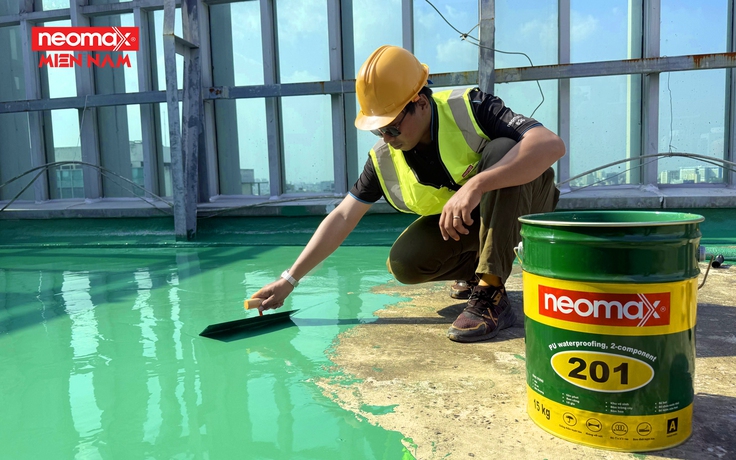 Nhà dột mùa mưa, nỗi khổ không của riêng ai