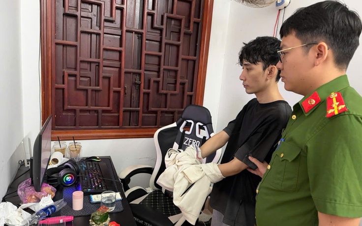 Công an Hưng Yên bắt nhóm dùng photoshop để làm giả hàng trăm loại giấy tờ