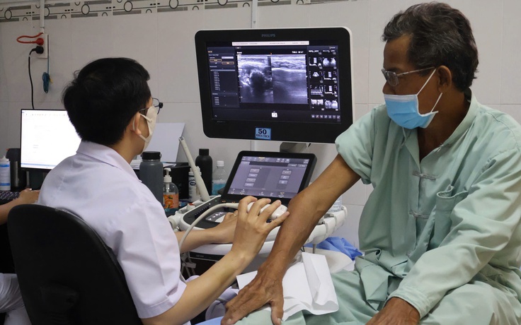 Triển khai khám bệnh ngoài giờ, đáp ứng nhu cầu chăm sóc sức khỏe cho người dân