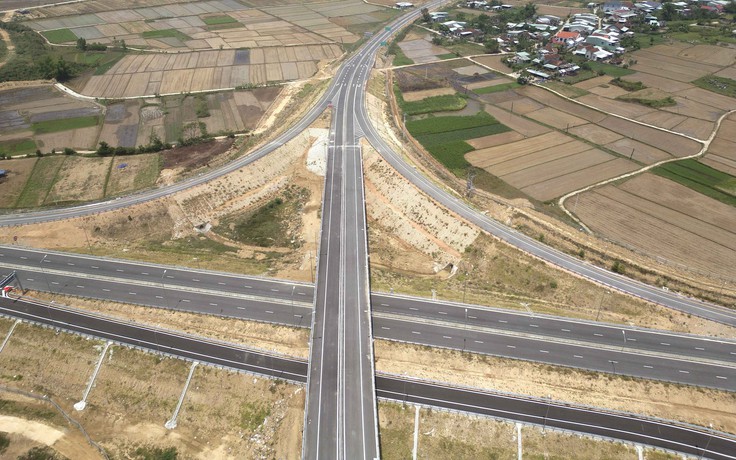 Những 'mạch máu' liên vùng, sức bật mới của Đà Nẵng
