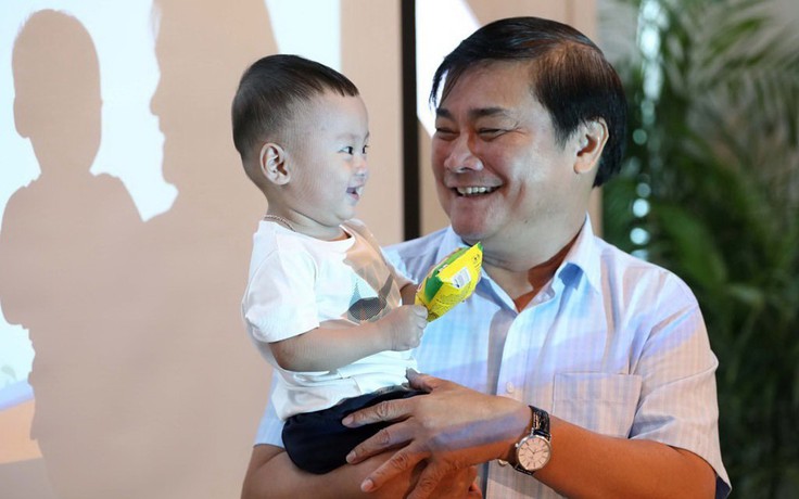 Chuyện nghề: Cùng thắp lên ngọn lửa yêu thương