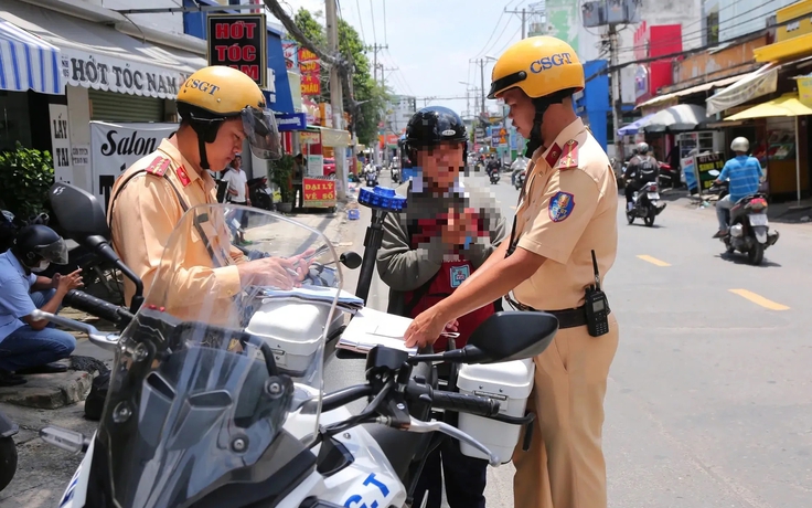 Nhiều phụ huynh ở TP.HCM bị phạt tiền triệu vì thói quen này