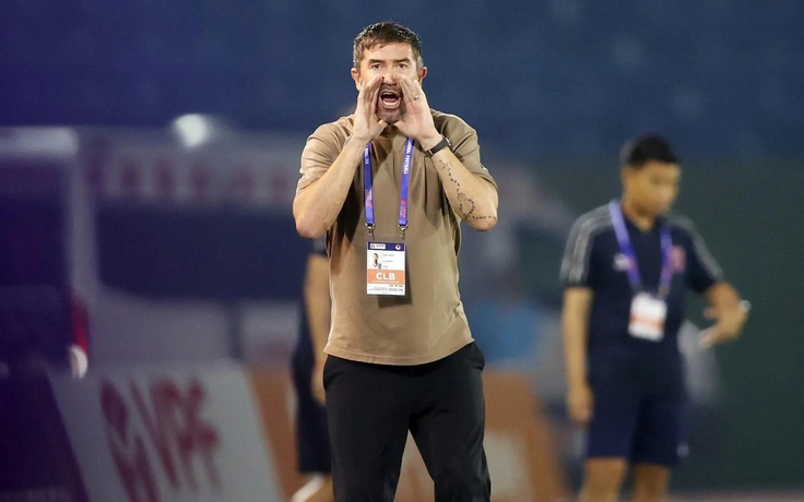 HLV Harry Kewell của CLB Hà Nội chỉ trích đội tuyển Úc, ông Popovic bị chất vấn