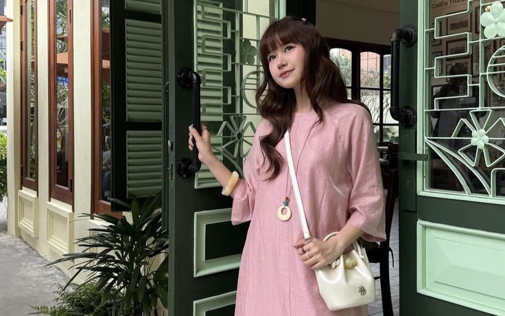 Kích thước nhỏ, sức hút lớn từ những chiếc túi mini đeo chéo