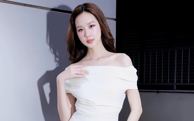 Khoe khéo xương quai xanh quyến rũ cùng trang phục trễ vai