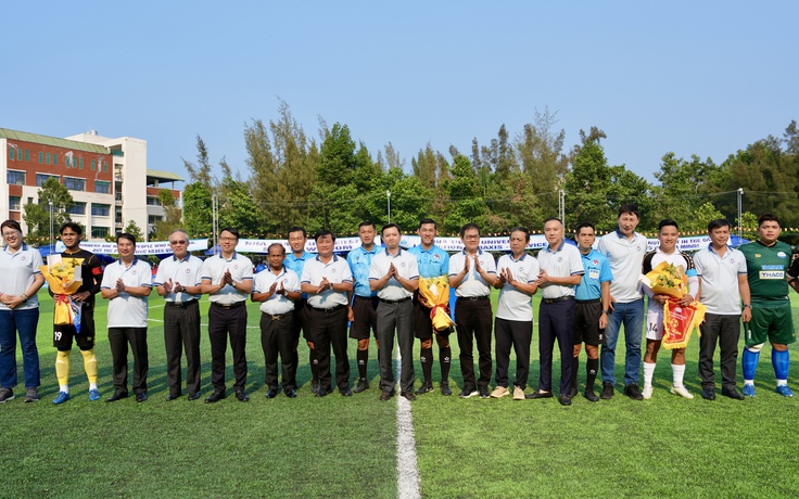 Bất ngờ xuất hiện cúp Kim Sang-sik tại Hàn Quốc: Các đội bóng sinh viên Việt Nam tranh tài