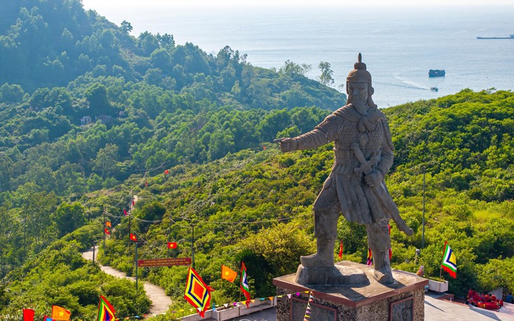 Tượng Đức Thánh Trần và dấu ấn nửa thế kỷ ở Quy Nhơn