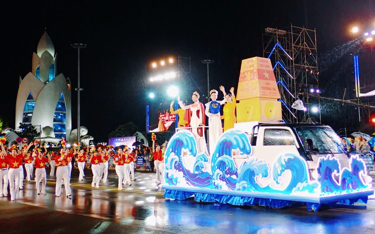 Festival Biển Khánh Hòa 2026: Lần đầu xuất hiện 9 sân khấu di động trên xe hoa