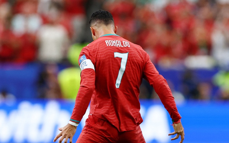 Ronaldo rực sáng, lập kỷ lục vô tiền khoáng hậu tại World Cup