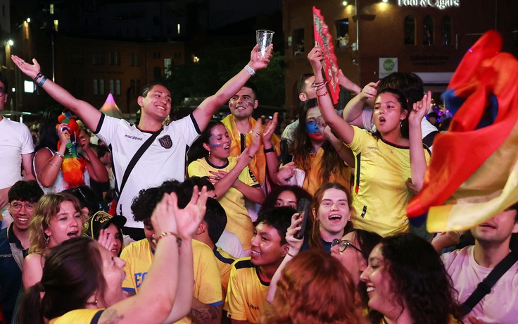 Tổng thống Ecuador cho người dân nghỉ lễ khi đội nhà quá xuất sắc, vào vòng knock-out World Cup 2026