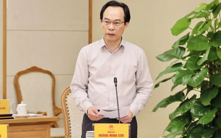 Bộ trưởng GD-ĐT: Các khoản thu ngoài học phí phải 'thực sự tự nguyện'
