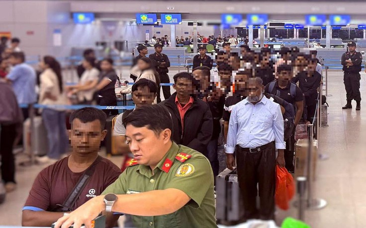 Đồng Nai: Trục xuất 28 người Bangladesh cư trú, lao động trái phép