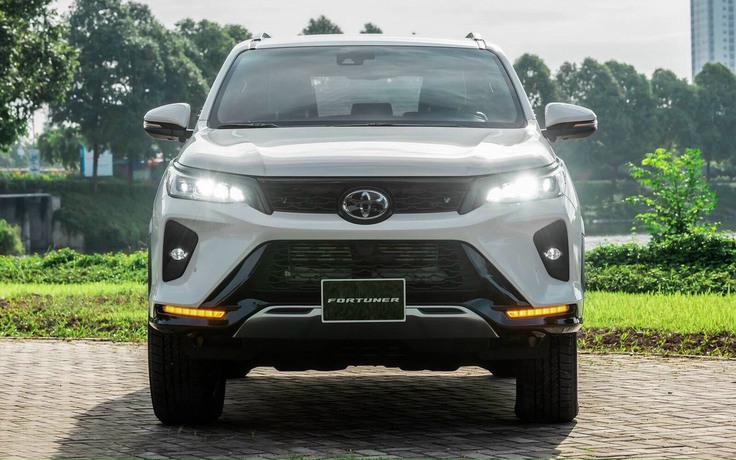 Toyota Fortuner ‘khai tử’ bản máy dầu, càng khó cạnh tranh với Ford Everest tại Việt Nam?
