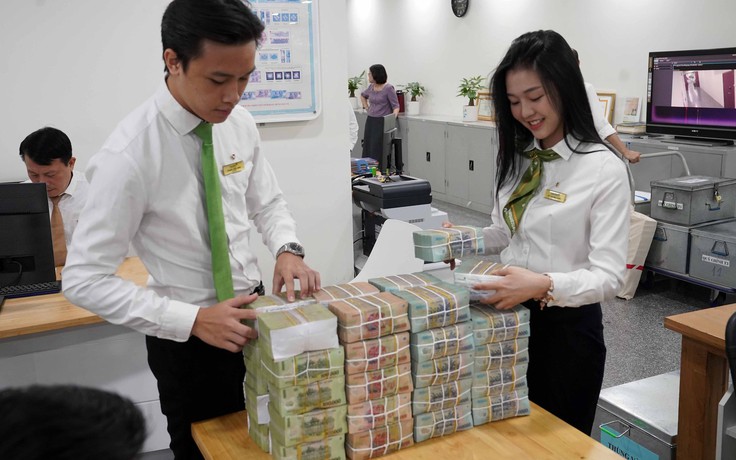 Lãi suất liên ngân hàng lên gần 11%/năm