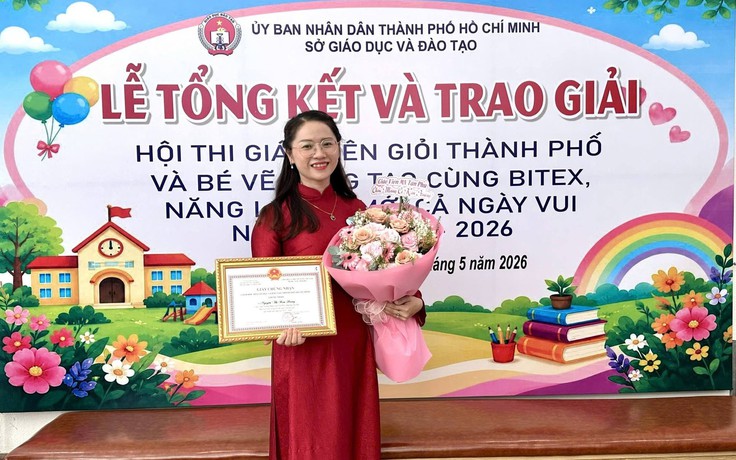 Tình yêu nghề của cô giáo mầm non TP.HCM mỗi ngày chạy xe máy gần 60 km