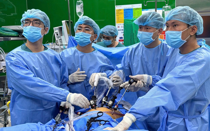 Bác sĩ cảnh báo tiểu ra máu dù chỉ một lần cũng không nên chủ quan