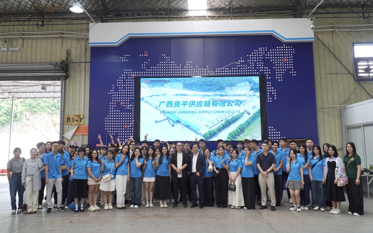 Mức lương ngành logistics cho sinh viên mới ra trường là bao nhiêu?