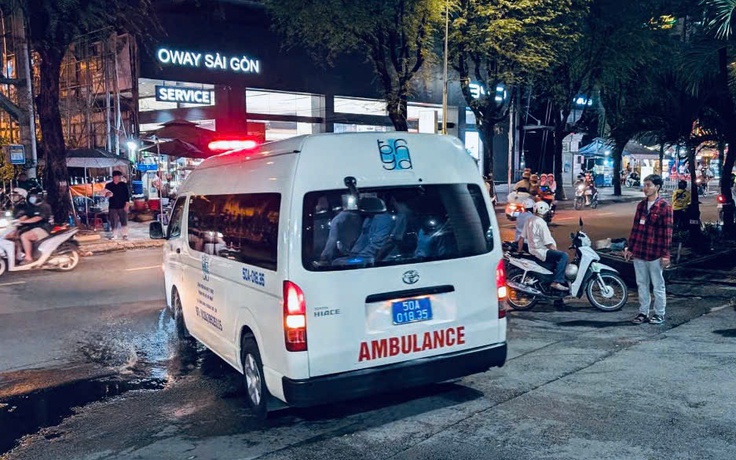 4 phút 'chạy đua' nghẹt thở ở TP.HCM: CSGT mở đường đưa quả tim hiến tặng đến bệnh viện
