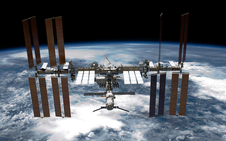 Phi hành đoàn trạm không gian ISS phải trú ẩn vì rò rỉ ở module Nga