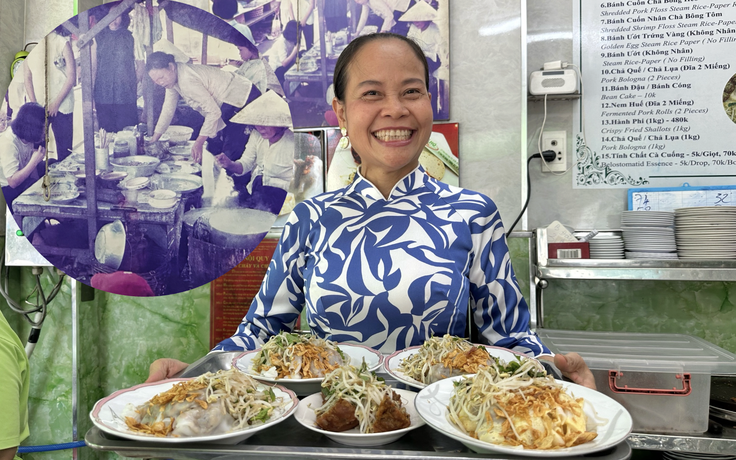 Quán bánh cuốn Michelin ở trung tâm TP.HCM: Thâm niên 65 năm, bà chủ có thói quen đặc biệt