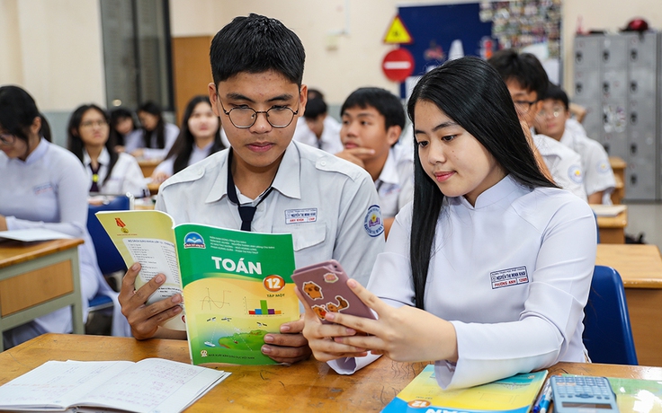 Thi tốt nghiệp THPT 2026: 'Siết' ra đề, coi thi, chấm thi