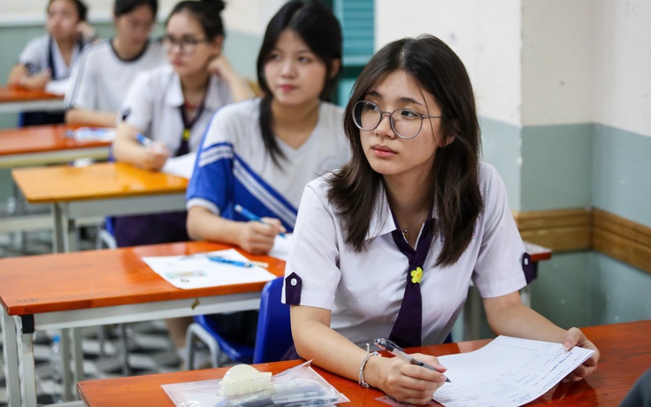Từng dạy học trò điểm 10 toán thi tốt nghiệp THPT, thầy giáo mách nước làm bài