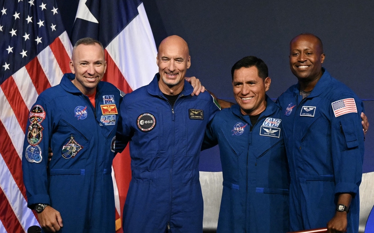 NASA công bố 4 phi hành gia cho sứ mệnh thăm dò mặt trăng