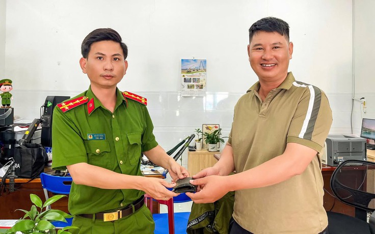 Nhặt được ví tiền chị bán cơm đi trả lại ngay: 'Vì có phải của mình đâu'