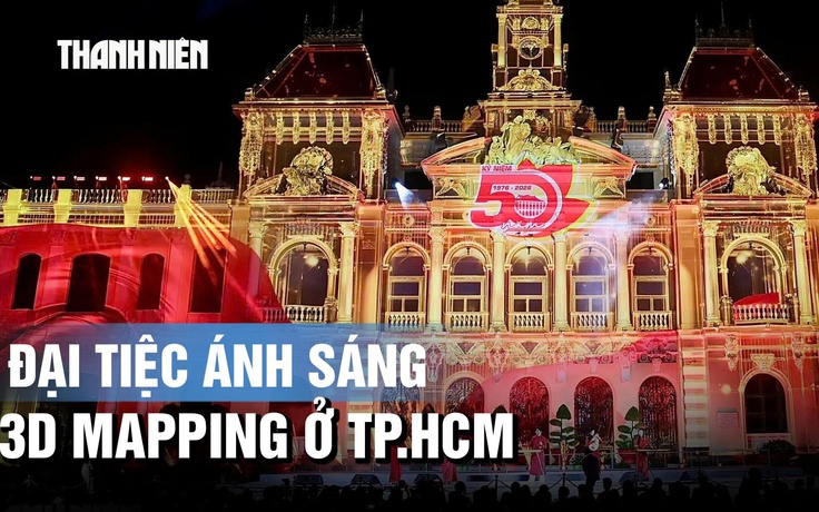 Mãn nhãn đêm trình diễn 3D Mapping rực sáng trụ sở UBND TP.HCM