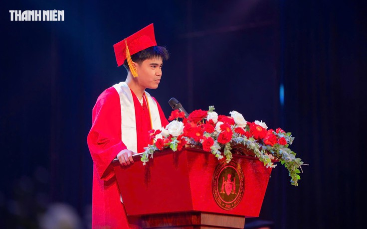 Hành trình vượt khó của nam sinh TP.HCM: 'Ba là nguồn động lực để con bước tiếp'