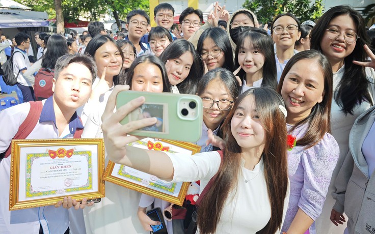Thêm địa phương miễn phí sách giáo khoa từ năm học 2026-2027: 'Trend' này thật đáng yêu