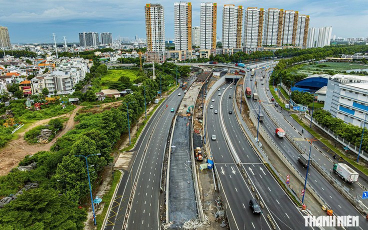 Cầu vượt nút giao An Phú ở TP.HCM dự kiến thông xe cuối tháng 7