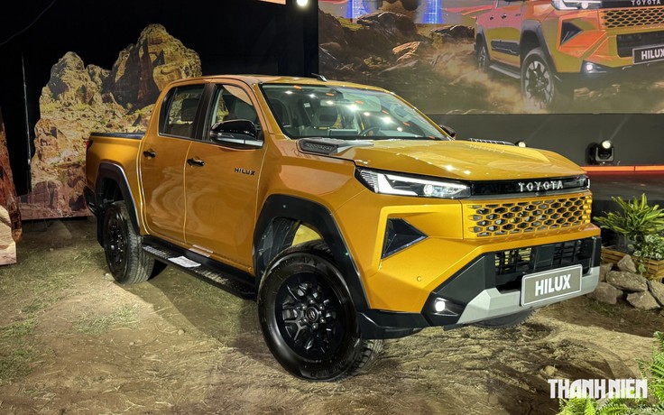 Toyota Hilux vượt Ford Ranger, rút ngắn cách biệt trong cuộc đua doanh số xe bán tải