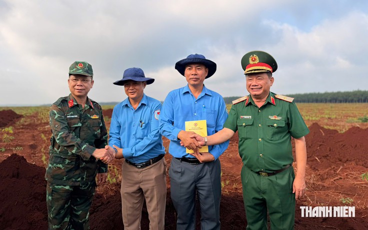 Lực lượng tìm kiếm, quy tập hài cốt liệt sĩ ở xã Minh Đức (Đồng Nai): Phát hiện nhiều di vật