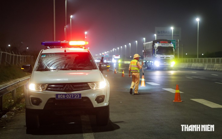 Những lỗi CSGT phạt nhiều trên cao tốc: Vì sao 'bám làn trái' mất 6 triệu đồng?