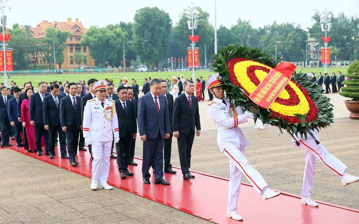 Lãnh đạo Đảng, Nhà nước vào Lăng viếng Chủ tịch Hồ Chí Minh