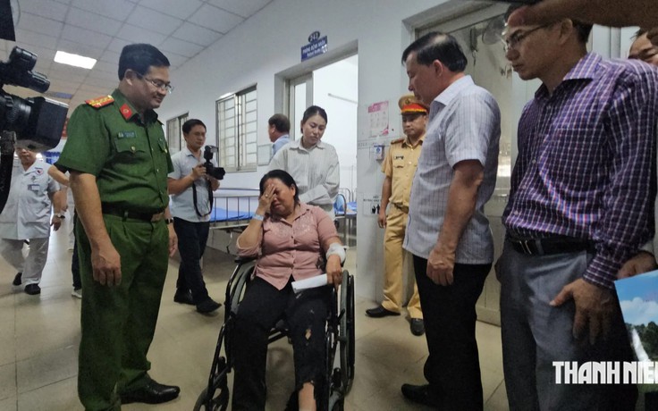Cháy xe khách 7 người tử vong, Chủ tịch tỉnh Đồng Nai thăm hỏi nạn nhân