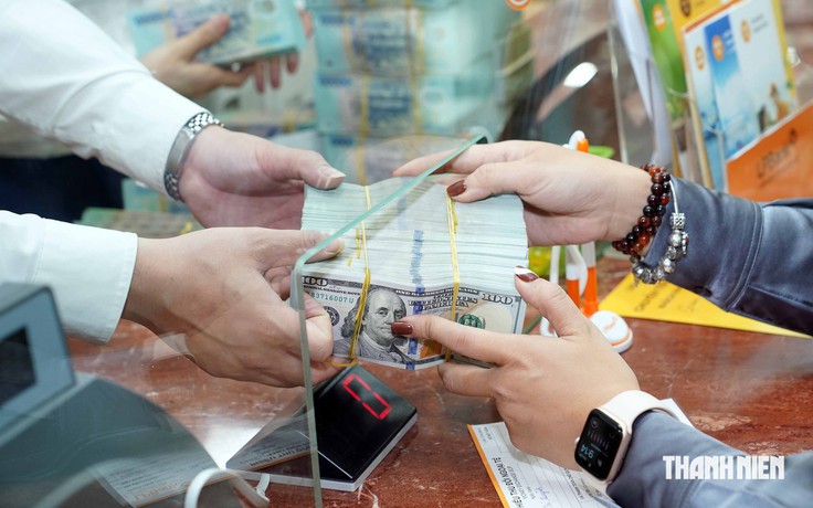 Giá USD hôm nay 23.7.2026: Tỷ giá trung tâm tiếp tục tăng nhanh
