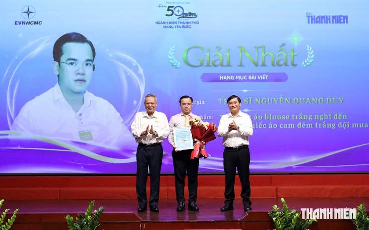 Lòng tri ân đối với những con người đã làm nên truyền thống ngành điện thành phố