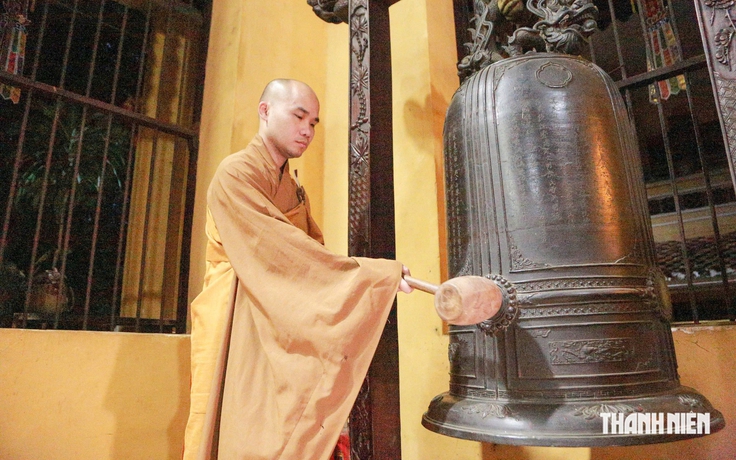 3 hồi chuông trống bát nhã tại chùa Quán Sứ tri ân Anh hùng liệt sĩ