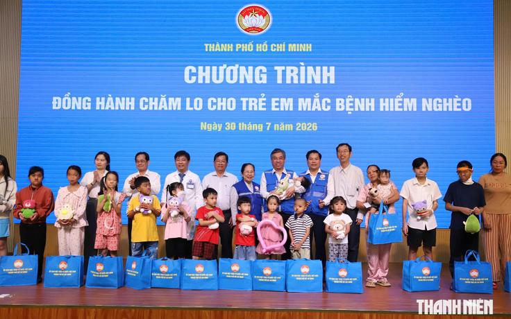 Phó bí thư Thành ủy TP.HCM: Trẻ mắc bệnh hiểm nghèo không bị bỏ lại phía sau