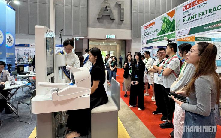 Ùn ùn đi xem hai triển lãm quốc tế tại TP.HCM