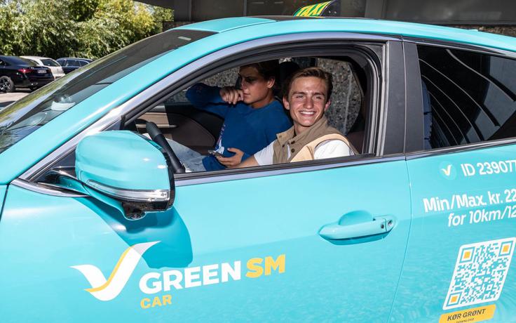 Taxi điện của tỉ phú USD Phạm Nhật Vượng đã có mặt tại châu Âu
