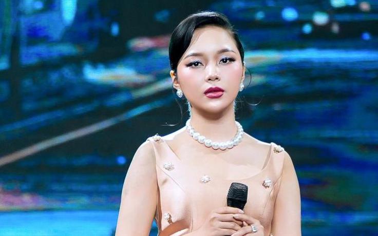 'Bản sao' Lệ Quyên giữ phong độ, gây 'sốt' khi hát 'Sầu tím thiệp hồng'